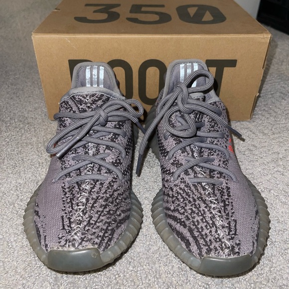 Grey Yeezy Boost 350V2 Size 4 in Mens - Picture 2 of 5